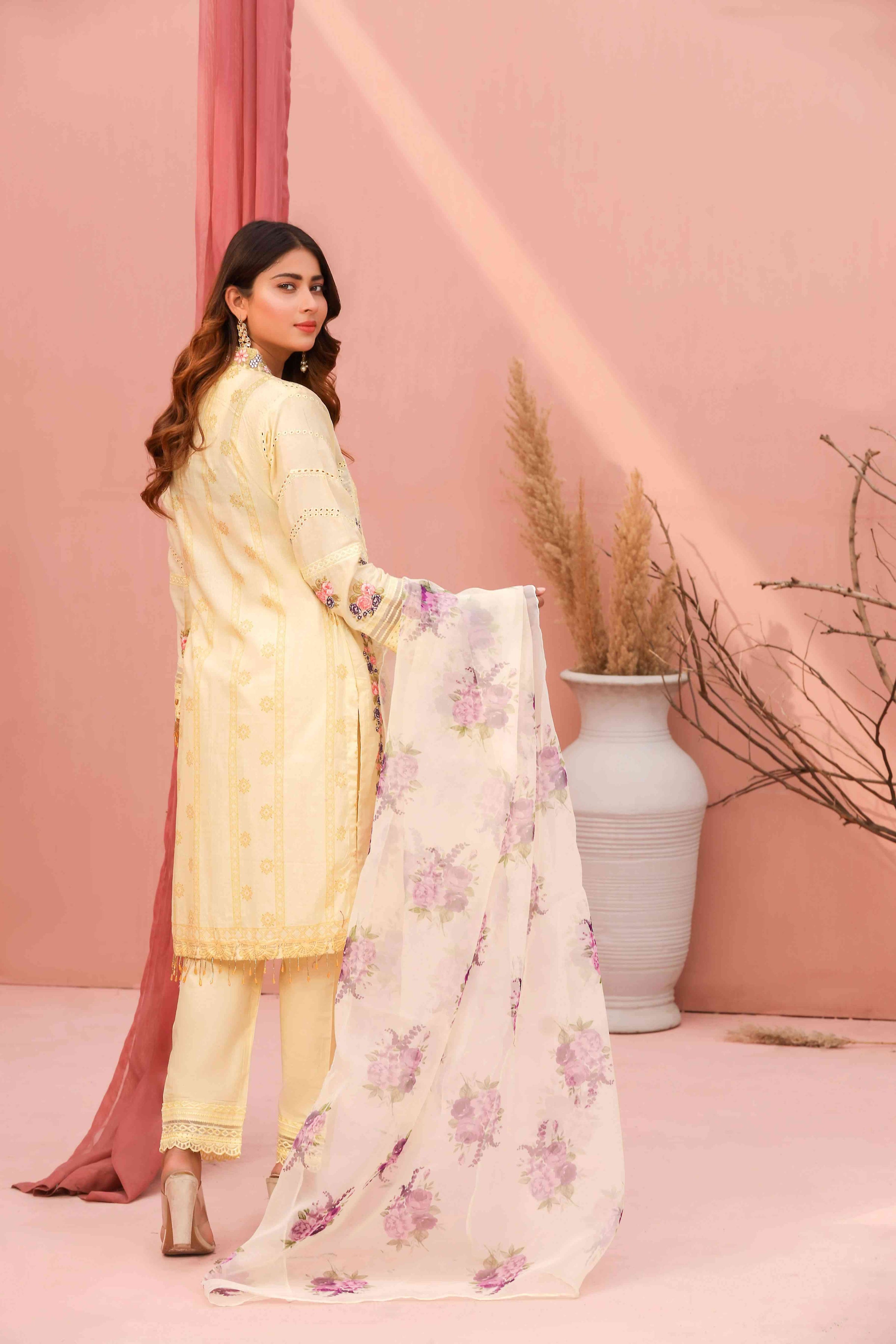 Queen Libas QL961 -  Lawn Pakistani Readymade Suit -Pakistani Suits uk